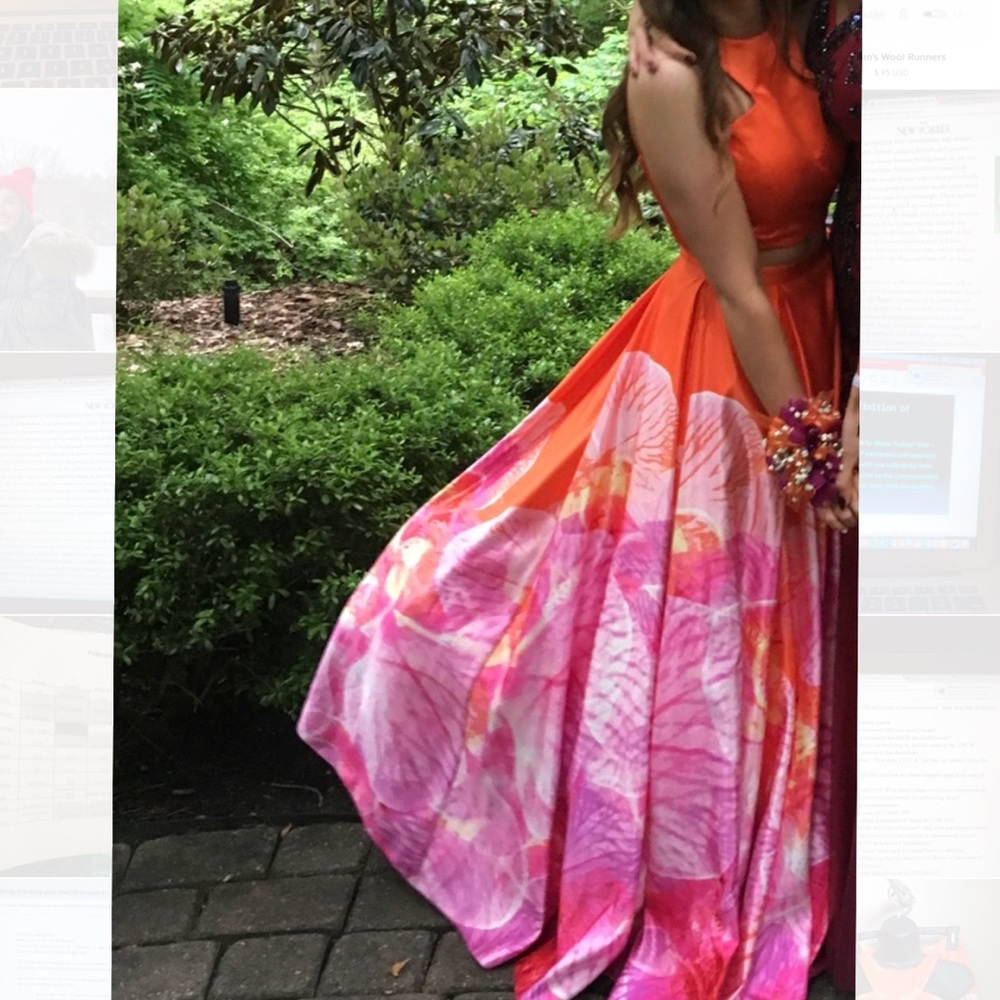 Jovani prom dress - Picture 1 of 4